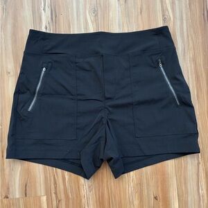 WOMEN’S ATHLETA TREKKIE NORTH SHORTS